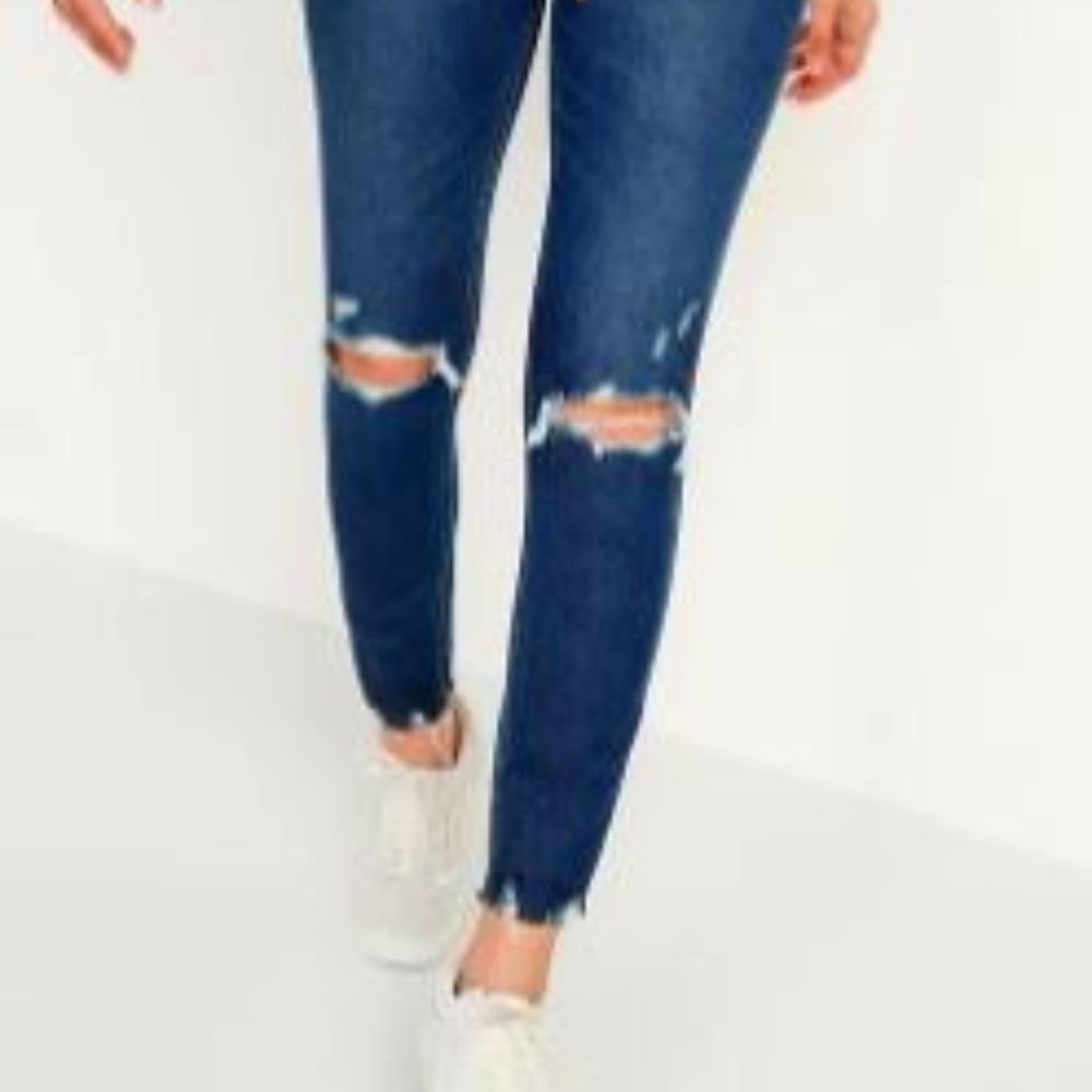 Old Navy Rockstar Super Skinny Extra High Rise Distressed Blue Jeans